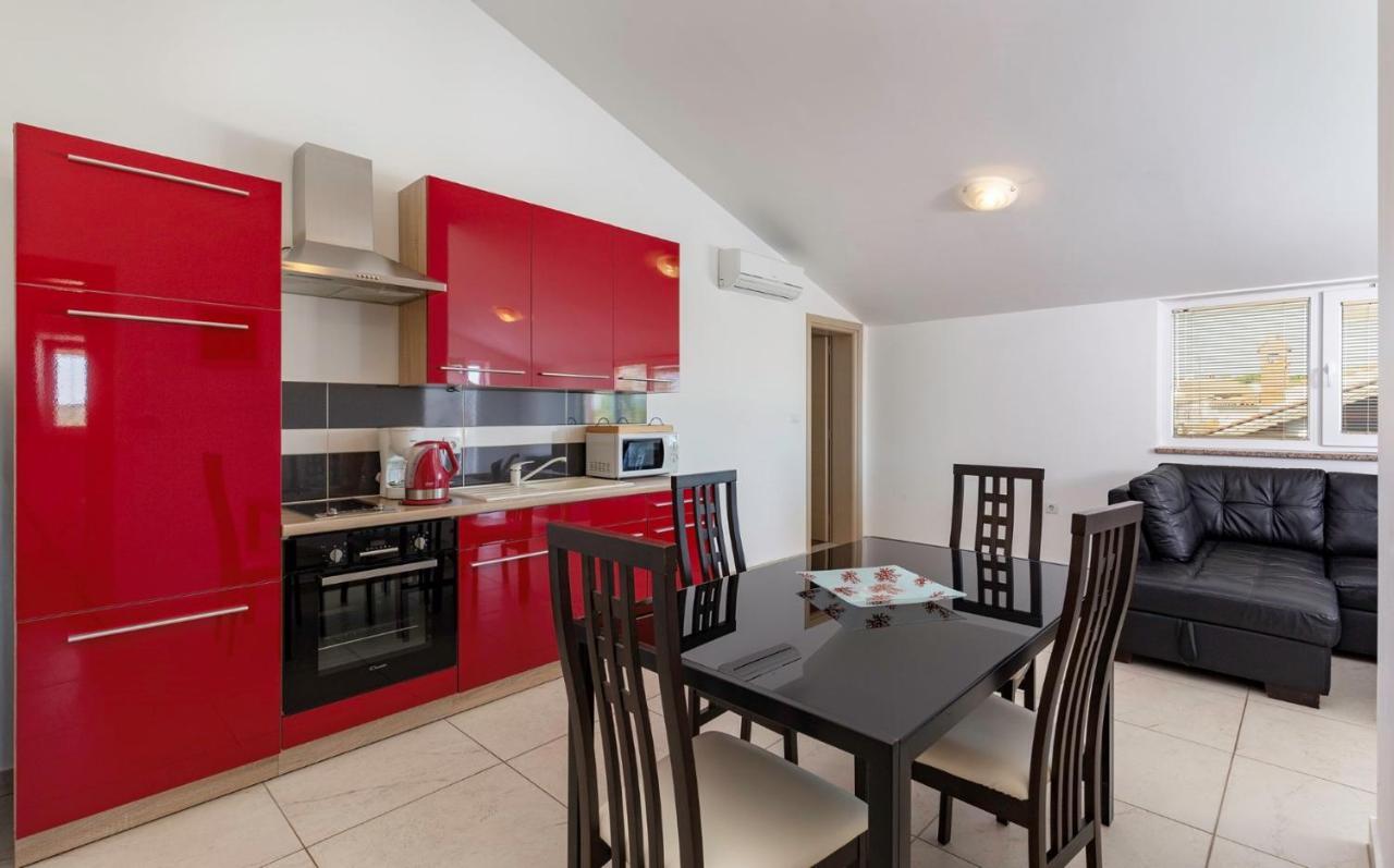 Comfort Apartments With Pool In Medulin (Adults Only) 외부 사진